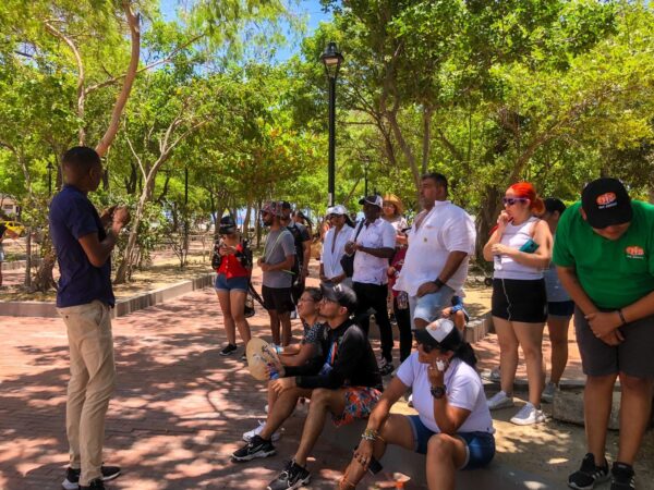 🚍 ¡Explora Barranquilla y Santa Marta en un día lleno de cultura y paisajes! - Image 14