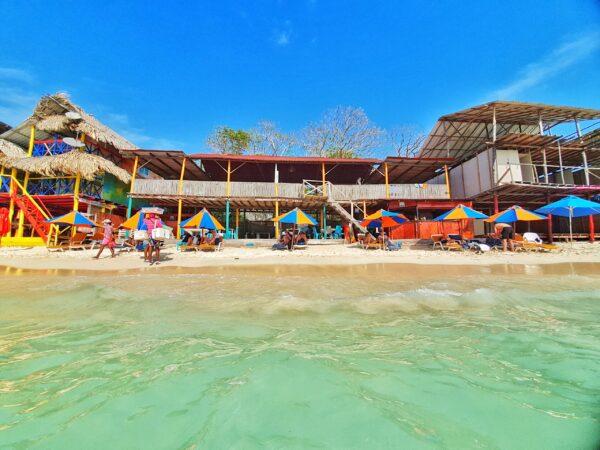 🌴✨ ¡Vive una experiencia exclusiva con nuestro TOUR 5 ISLAS VIP! ✨🌴 - Image 4